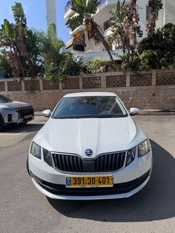 סקודה אוקטביה