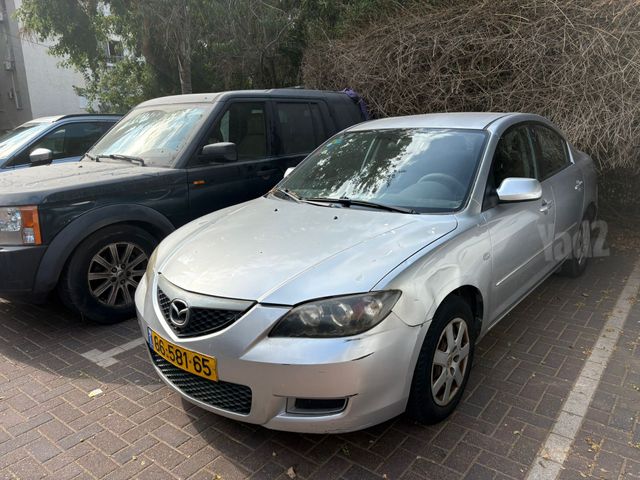 מודעת רכב מאזדה 3