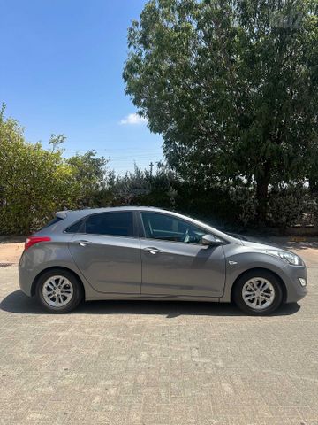 יונדאי i30