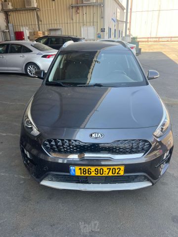 קיה נירו