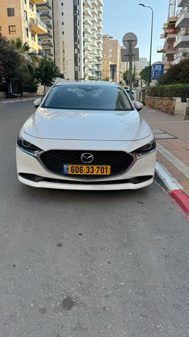 מאזדה 3