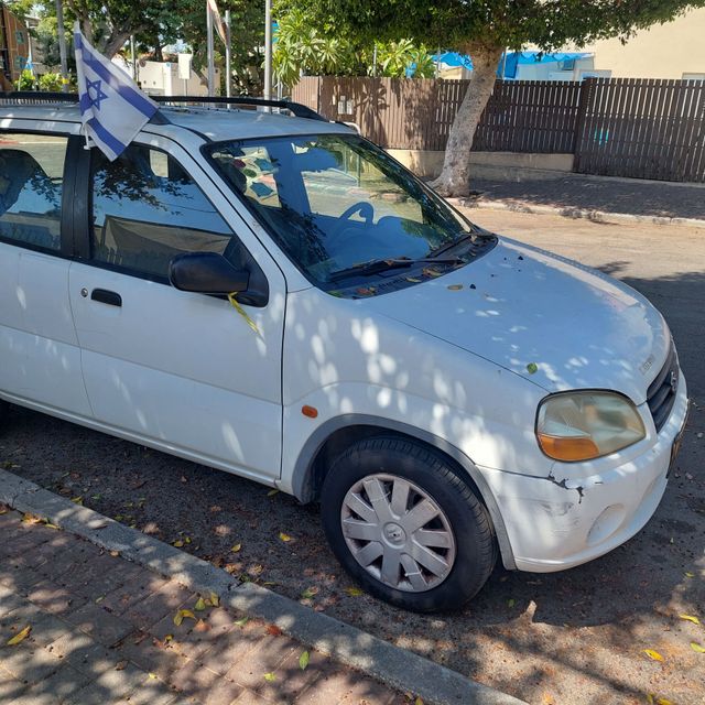 סוזוקי איגניס