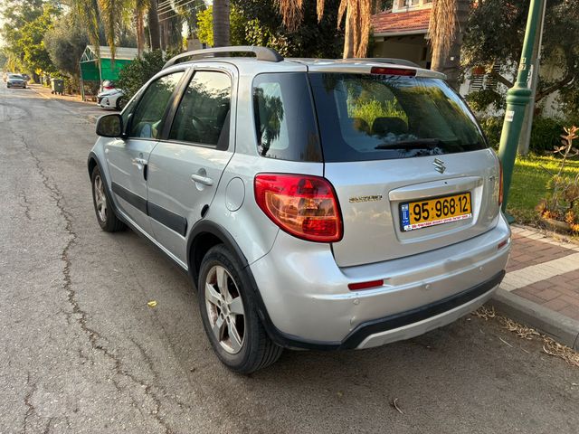 סוזוקי SX4