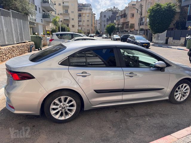 טויוטה קורולה