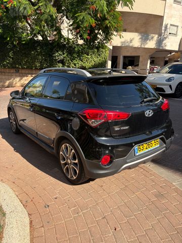 יונדאי I20 קרוס