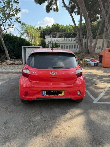 יונדאי i10