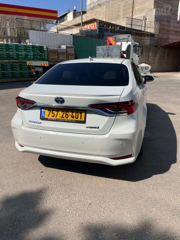 טויוטה קורולה