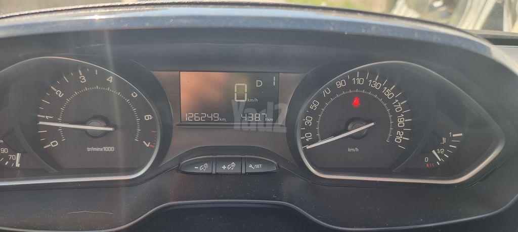 פיג'ו 208