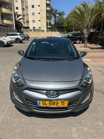 יונדאי i30