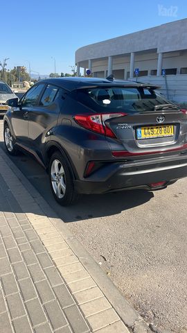 טויוטה C-HR