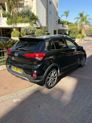 יונדאי I20 קרוס