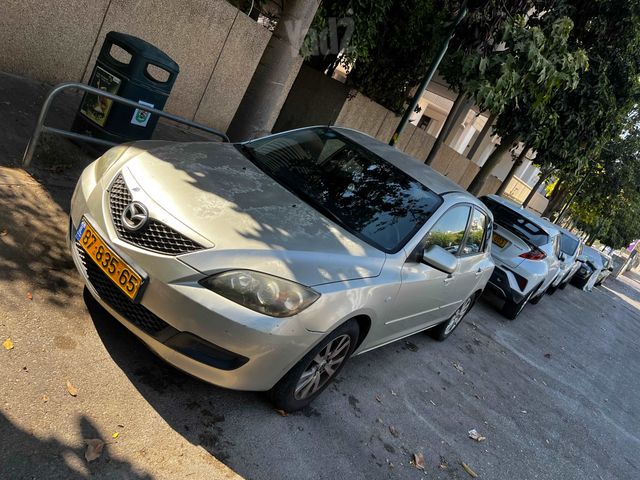 מודעת רכב מאזדה 3