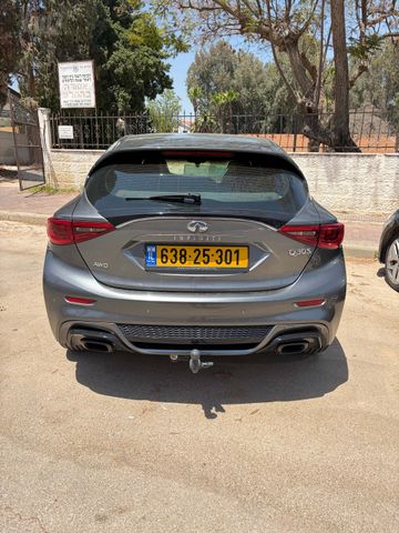 אינפיניטי Q30