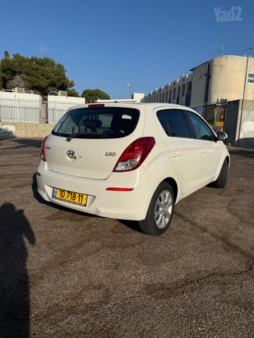 יונדאי i20