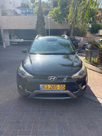 יונדאי I20 קרוס