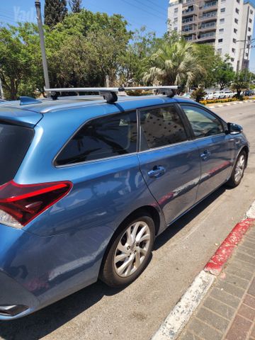 מודעת רכב טויוטה אוריס
