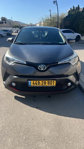 טויוטה C-HR