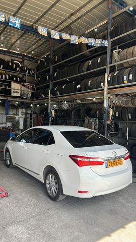 מודעת רכב טויוטה קורולה