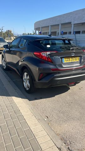 טויוטה C-HR