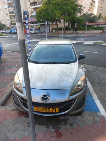 מאזדה 3