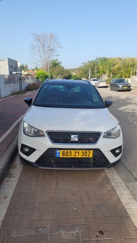 מודעת רכב סיאט ארונה