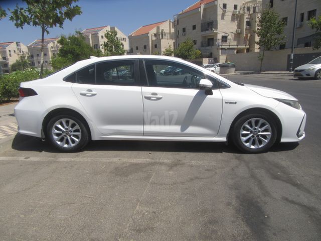 טויוטה קורולה