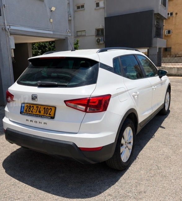 מודעת רכב סיאט ארונה