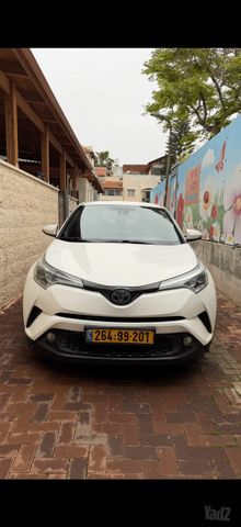 טויוטה C-HR
