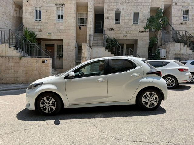 מודעת רכב טויוטה יאריס