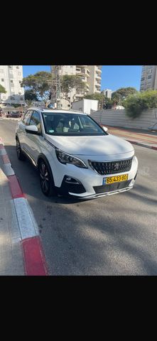 פיג'ו 3008