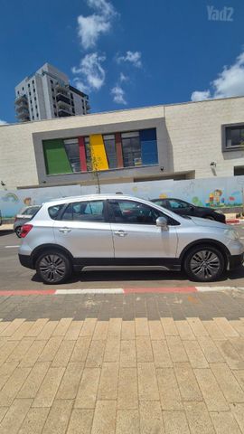 סוזוקי קרוסאובר