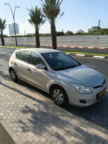 יונדאי i30