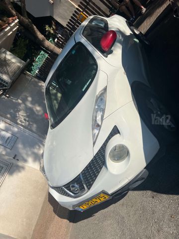 ניסאן ג'וק