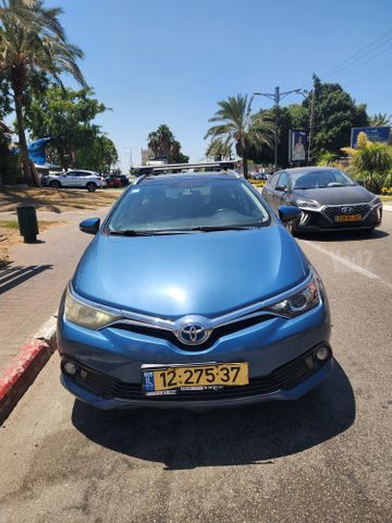 טויוטה אוריס