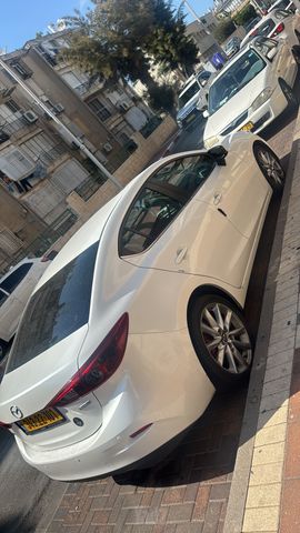 מאזדה 3