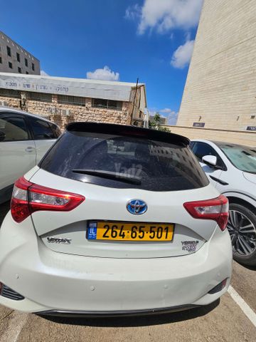 טויוטה יאריס