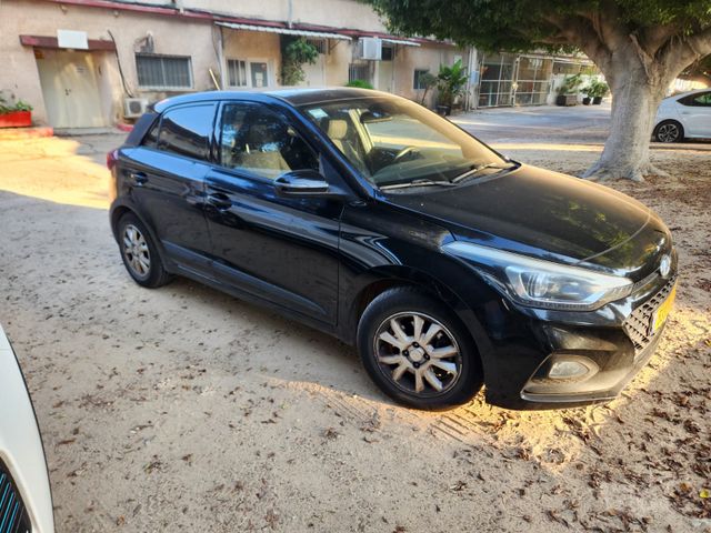 מודעת רכב יונדאי i20