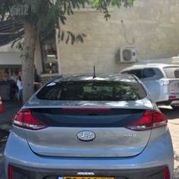 יונדאי איוניק