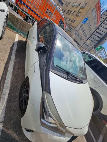 טויוטה יאריס