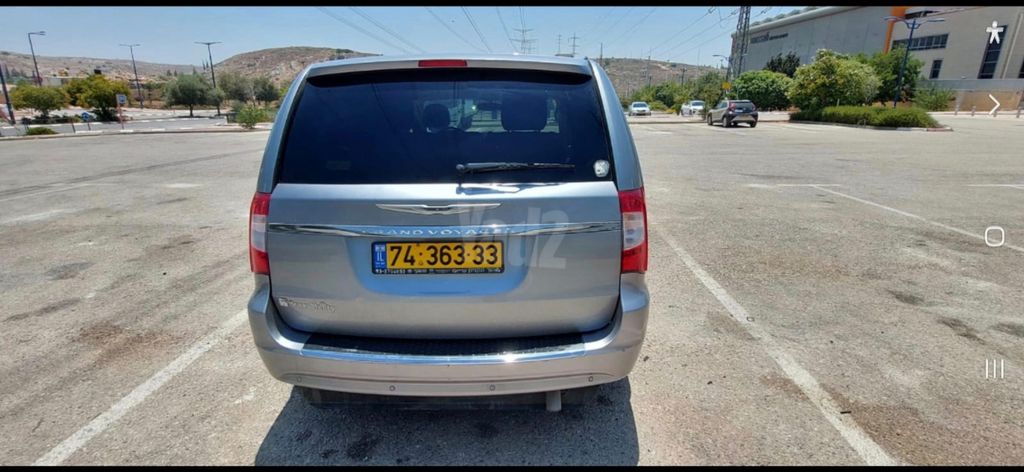 קרייזלר גראנד וויאג'ר