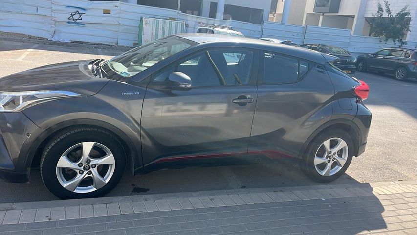 טויוטה C-HR