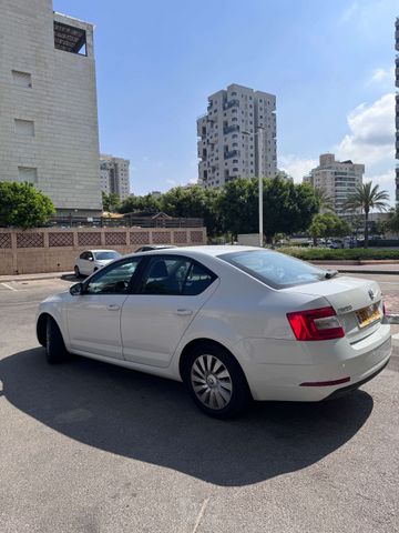 סקודה אוקטביה