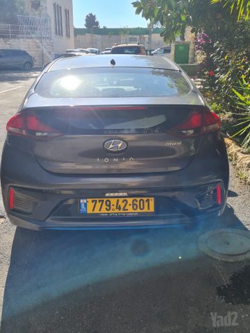 יונדאי איוניק