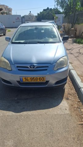 טויוטה קורולה