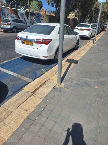 מודעת רכב טויוטה קורולה