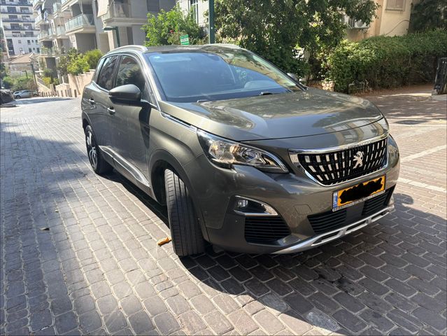 פיג'ו 3008