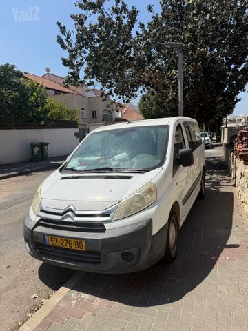 מודעת רכב סיטרואן ג'אמפי