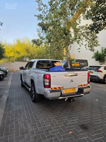 מיצובישי טרייטון / L200