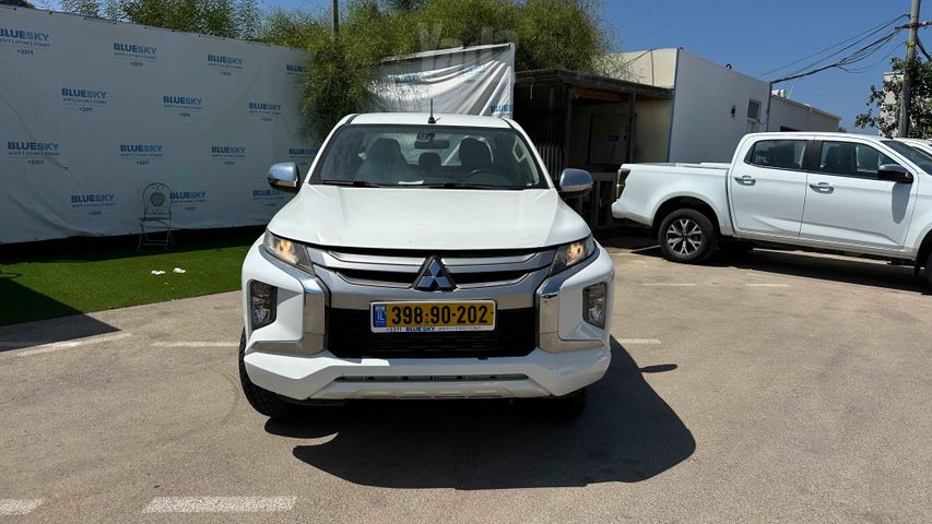 מיצובישי טרייטון / L200