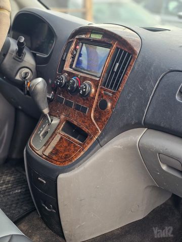 יונדאי H-1 / i800